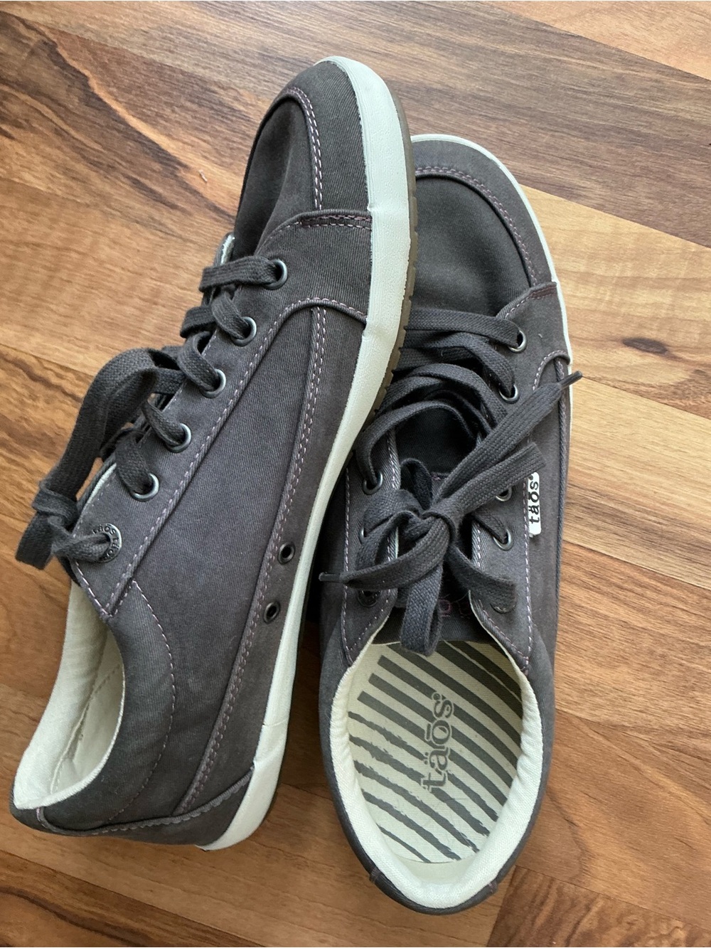Taos Footwear Charcoal Canvas Lace-Up Sneakers - Picture 4 of 9